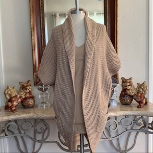 REMAIN Knit Short Sleeve Open Front
Cardigan Sweater EUC